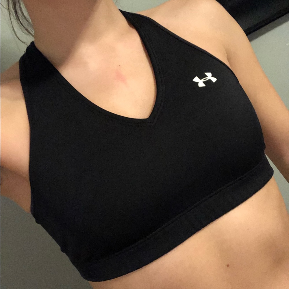 Under Armour V-Neck Sports Bra (Size S)